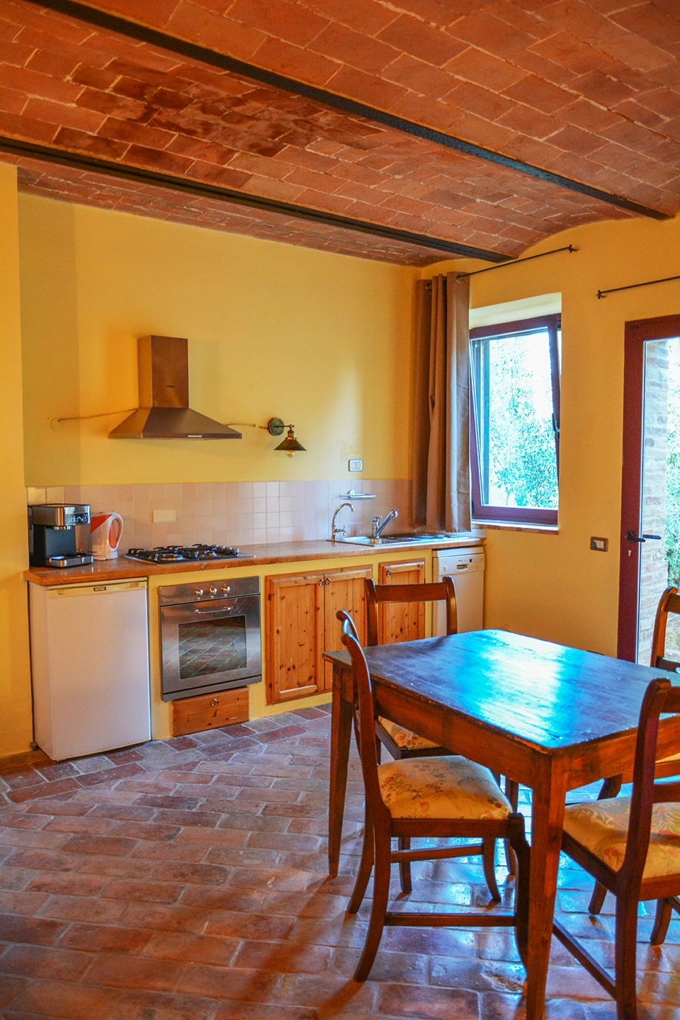 Cozy villa in Tuscany countryside Italy