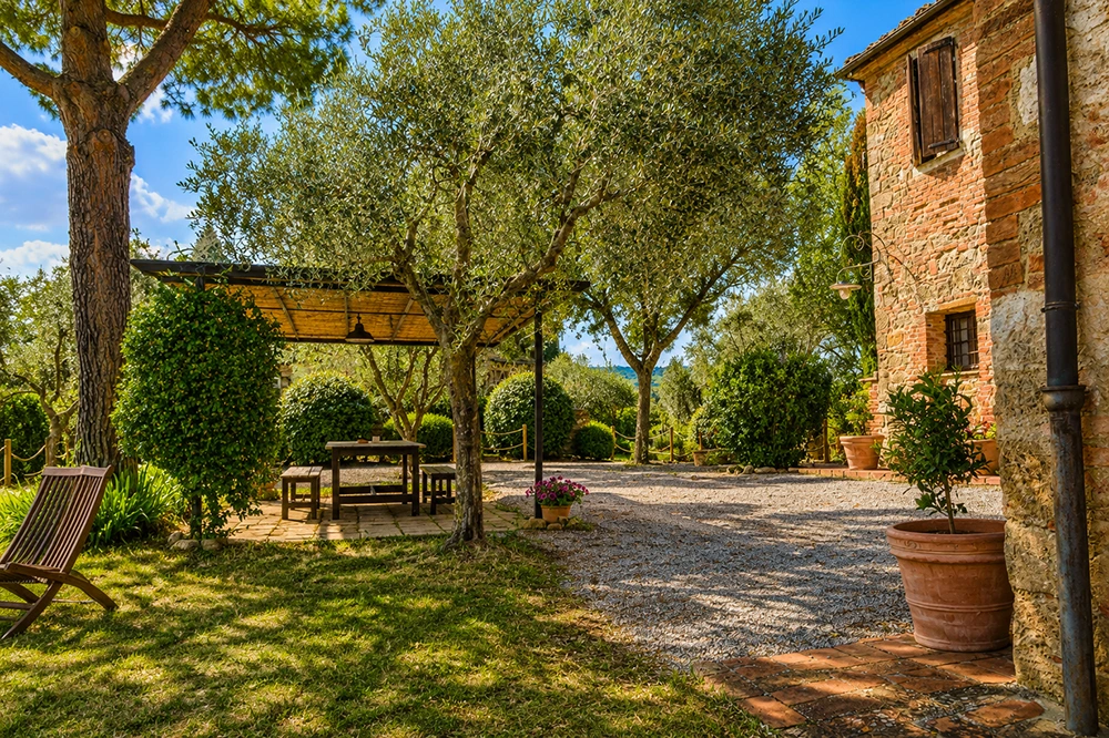 tuscan villa near siena