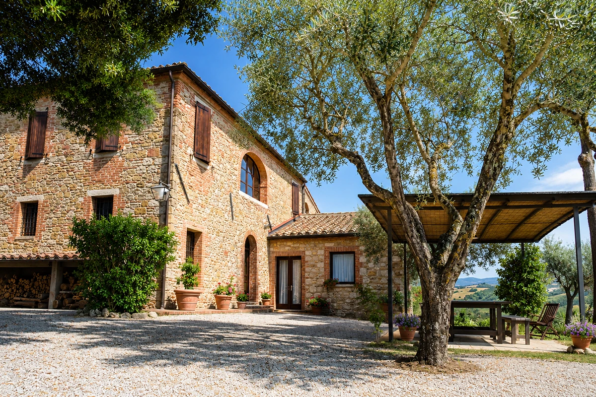 tuscany countryside villa asciano siena poggio il poderuccio