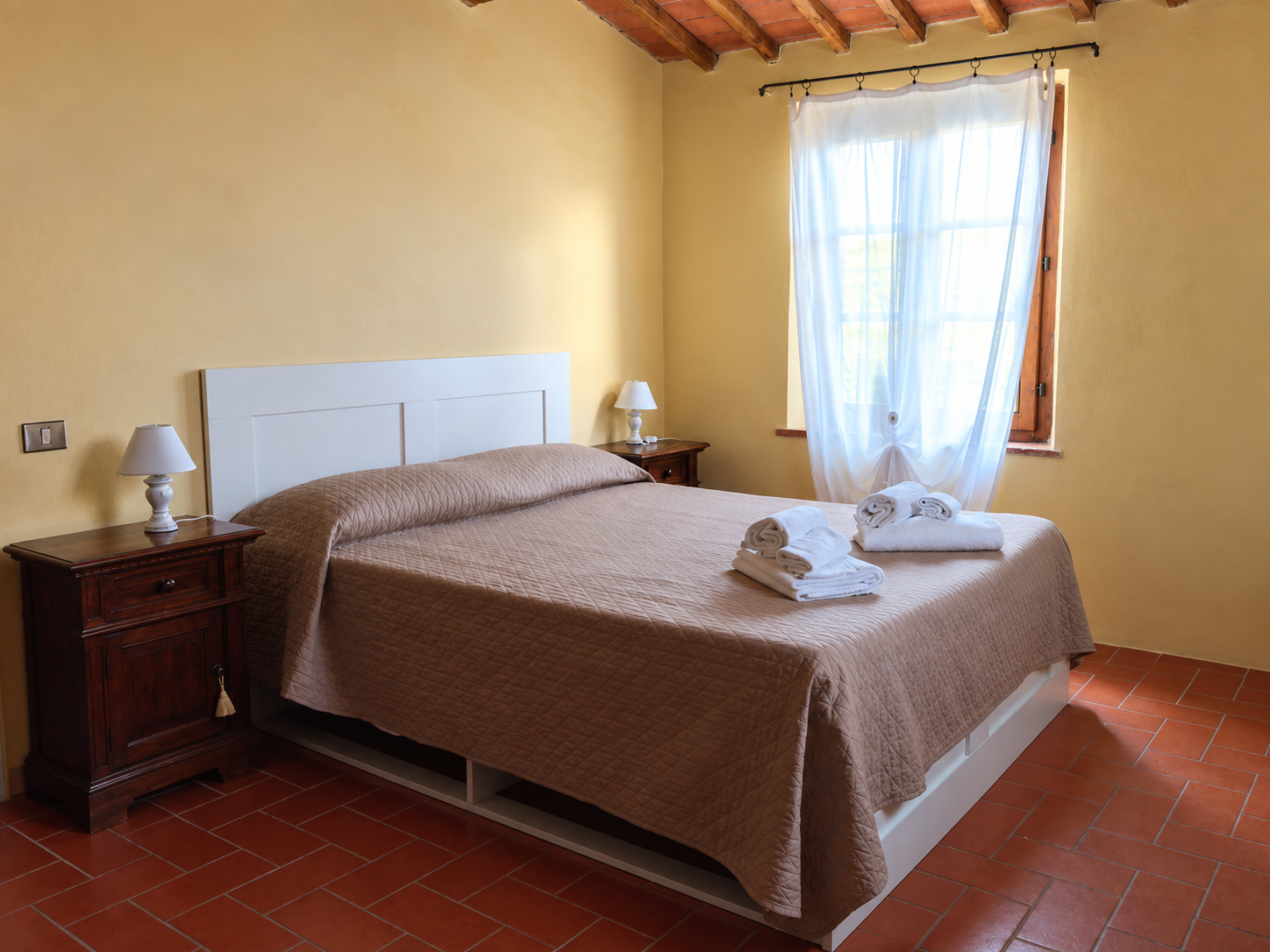 poggio-il-poderuccio-quercia-camera-matrimoniale-04
