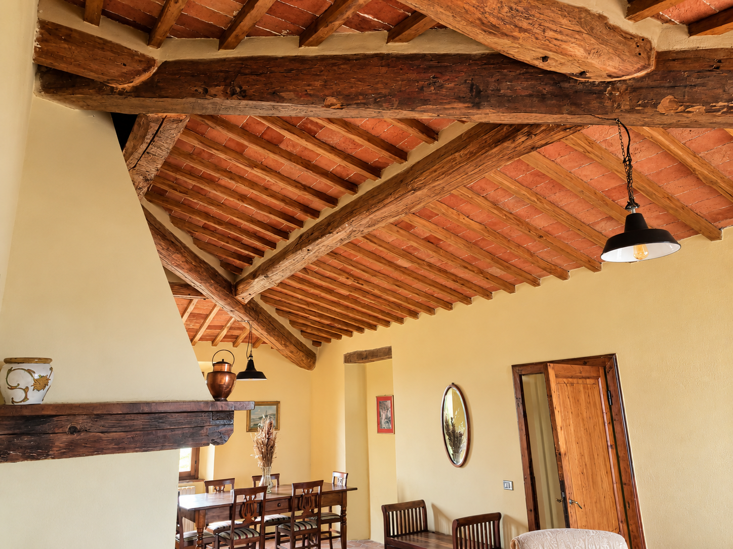 poggio-il-poderuccio-quercia-soffitto-travi-legno-01